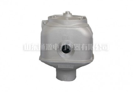 變壓器油枕的結(jié)構(gòu)及要求是什么？